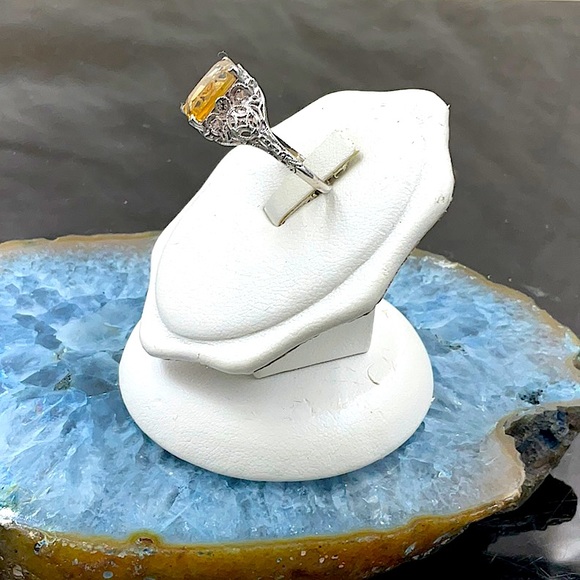 Vtg. Sterling Silver Citrine Ring Size 8 - Picture 3 of 8